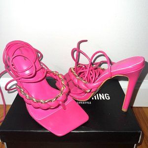 PRETTYLITTLE THING Fuchsia Lace up Heel- Size 6